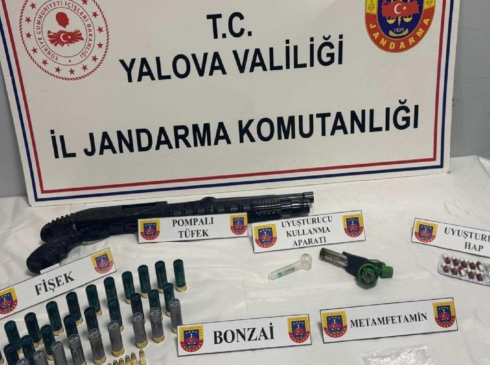 Yalova’da durdurulan otomobilde uyuşturucu ele geçirildi haberi